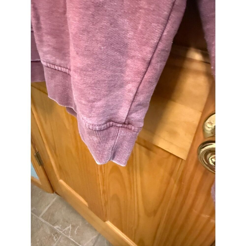 Harry Potter Gryffindor Crest Mauve Crewneck Sweater size XL - Picture 3 of 10